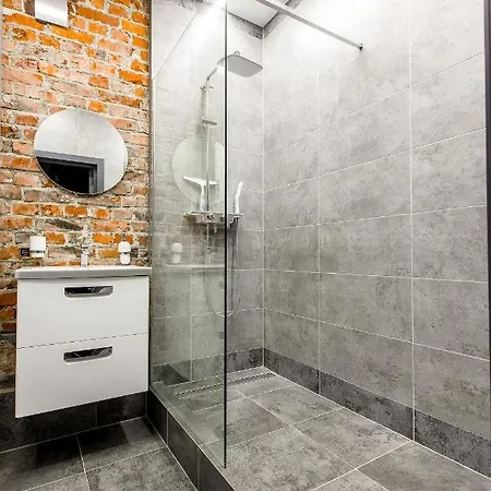 New!!! Vip. City Wall-8. Historical Center