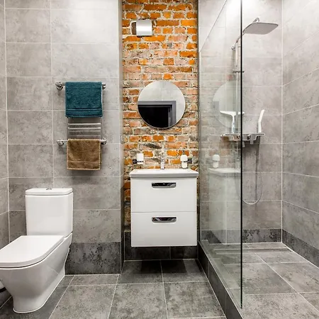 New!!! Vip. City Wall-8. Historical Center